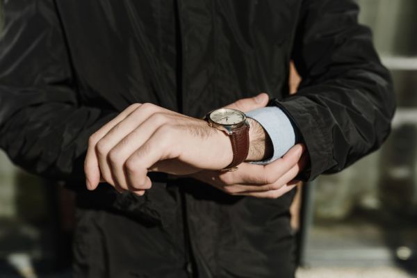 Accessoires tendance pour relooker votre montre facilement