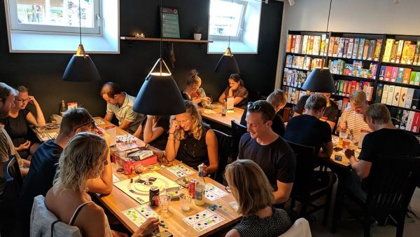 Découvrir les meilleurs bars à jeux à Paris
