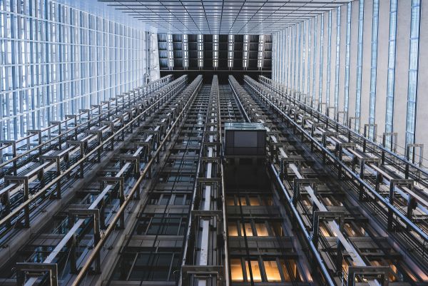 Le diagnostic technique global pour identifier les travaux sur votre ascenseur
