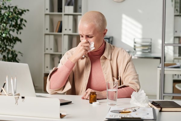 ¿Qué suplementos nutricionales son recomendables para atletas de levantamiento de potencia?